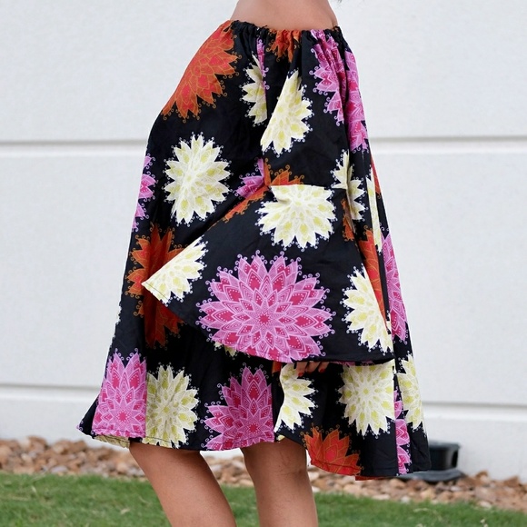 Off-Shoulder Authentic African Dress - Picture 2 of 4